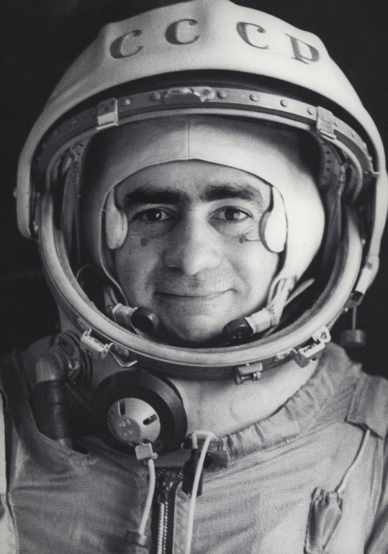 Joan Fontcuberta. Retrato oficial del cosmonauta Ivan Istochnikov, 1997. ©Joan Fontcuberta, VEGAP, Madrid, 2016.