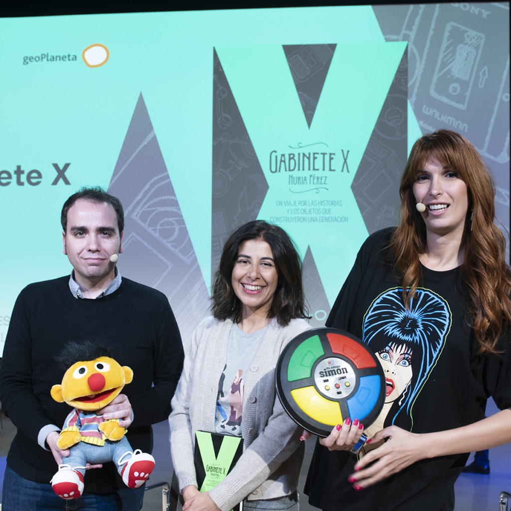 Gabinete X: Un viaje por las historias y los objetos que construyeron una generación · Geoplaneta · El Corte Inglés