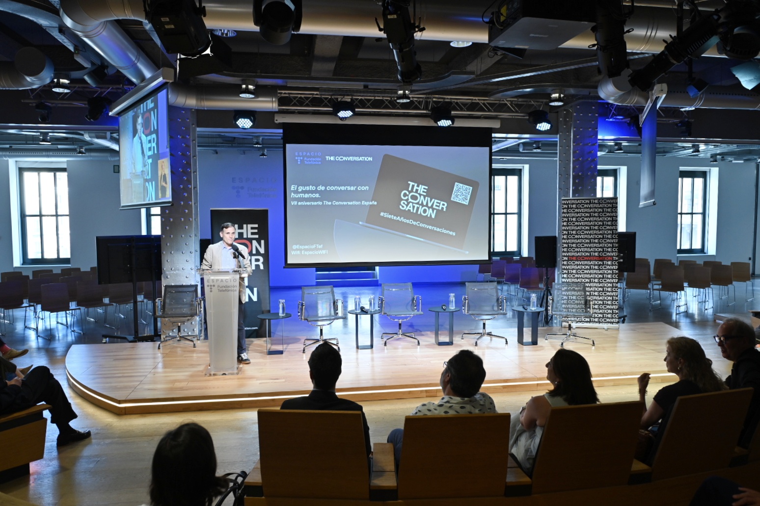 VII Aniversario The Conversation