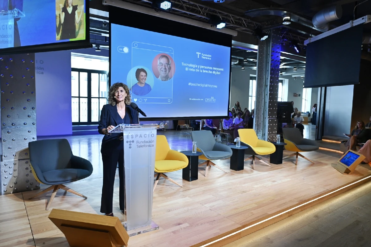 Un momento del congreso ‘Tecnología y personas mayores: el reto de la brecha digital’