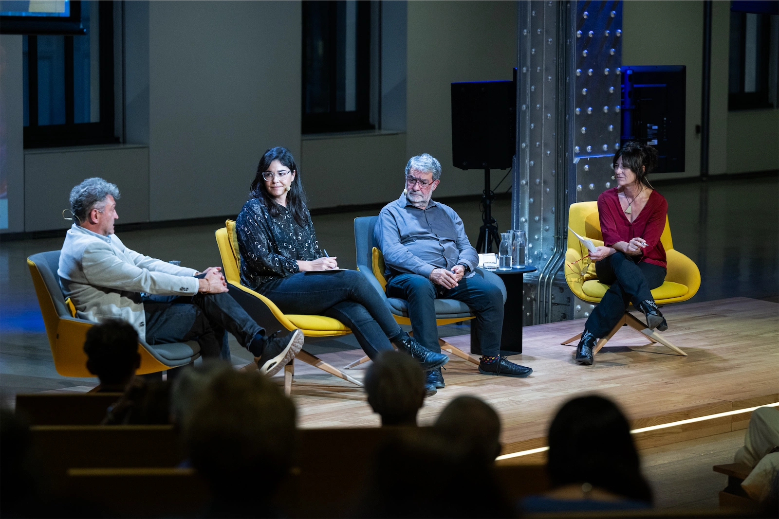 Una imagen del encuentro ‘Información o manipulación’, con Joan Fontcuberta, Manuel Martín-Loeches y Clara Jiménez Cruz