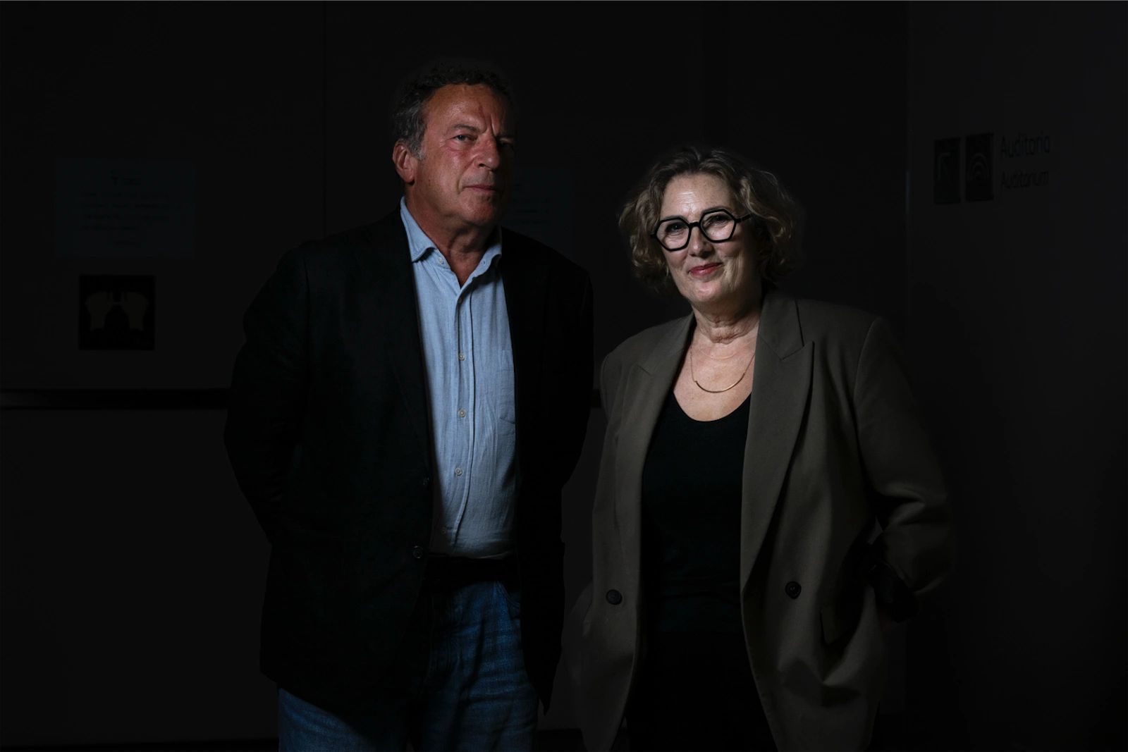 Un momento del encuentro entre Tim Weiner y Montserrat Domínguez