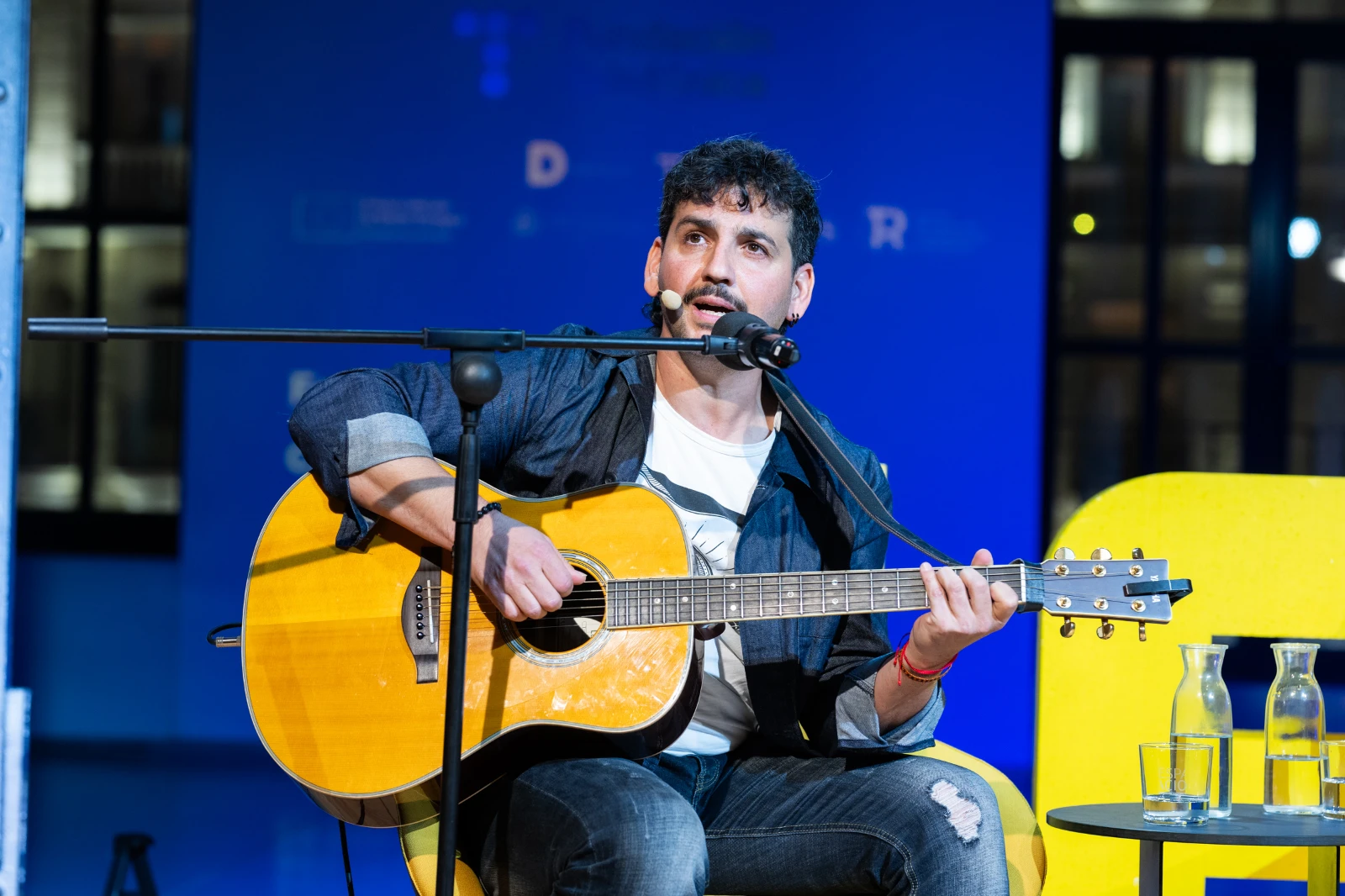 Un momento del encuentro Foro TELOS: Carmen Páez, Clara Ruipérez y Fran Perea