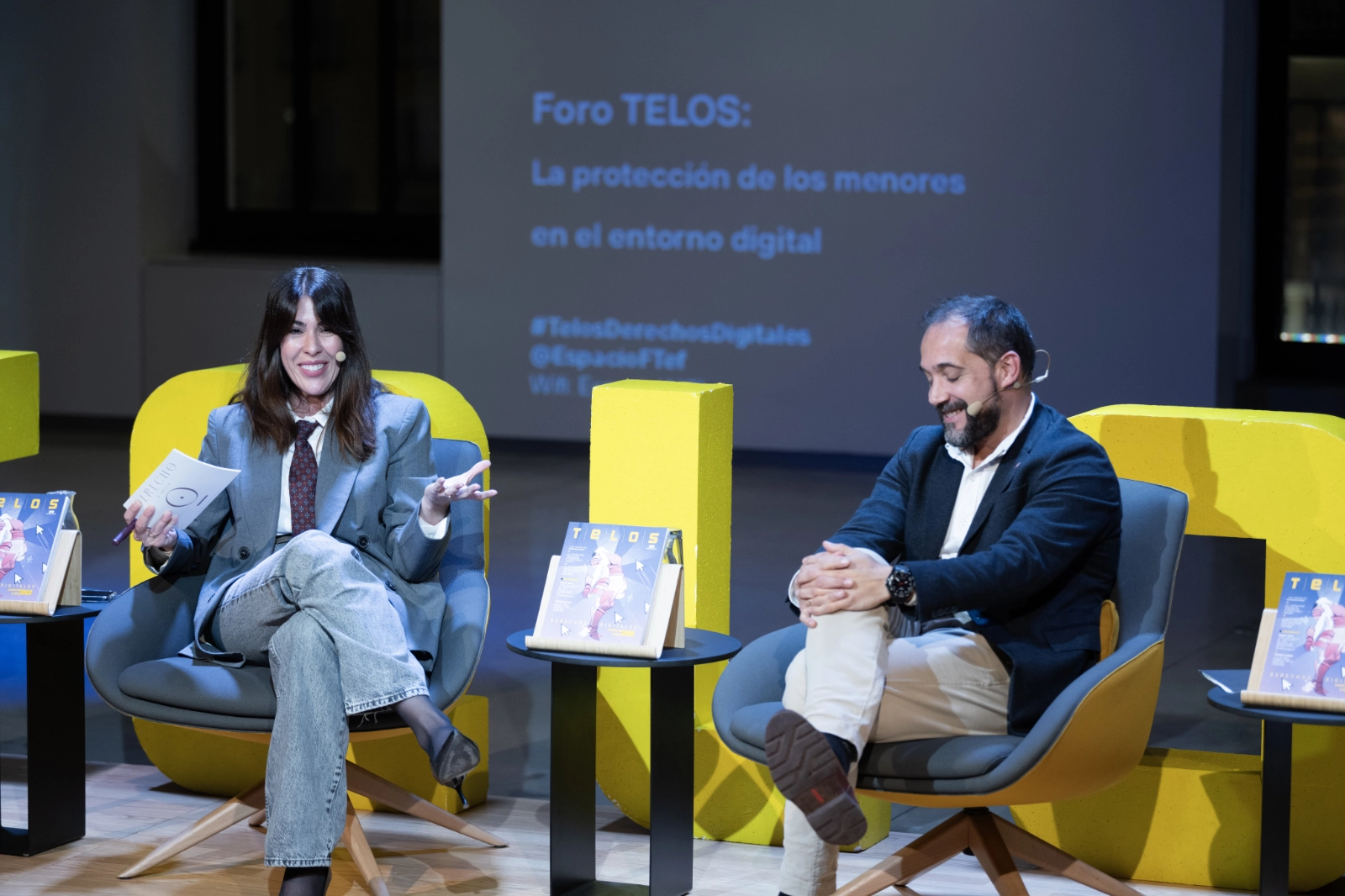 Un momento del Foro TELOS con Delia Rodríguez, Eduardo Fonseca y Jesús Herrero Poza