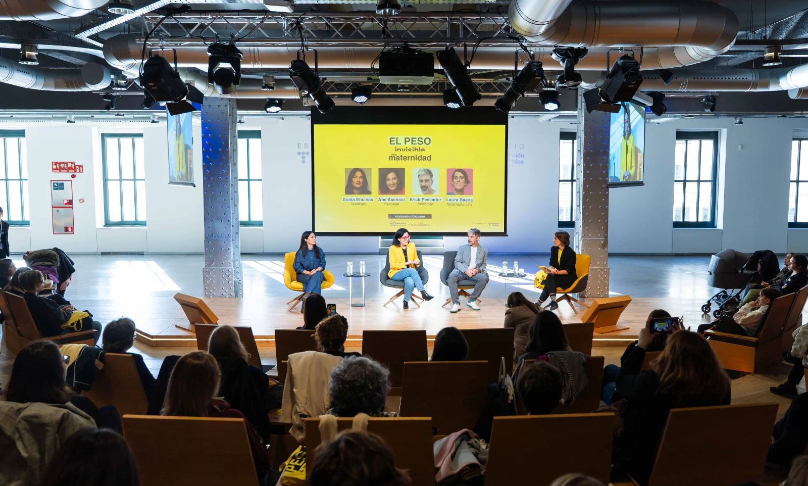 Un momento del encuentro ‘El peso invisible de la paternidad’, con Malasmadres