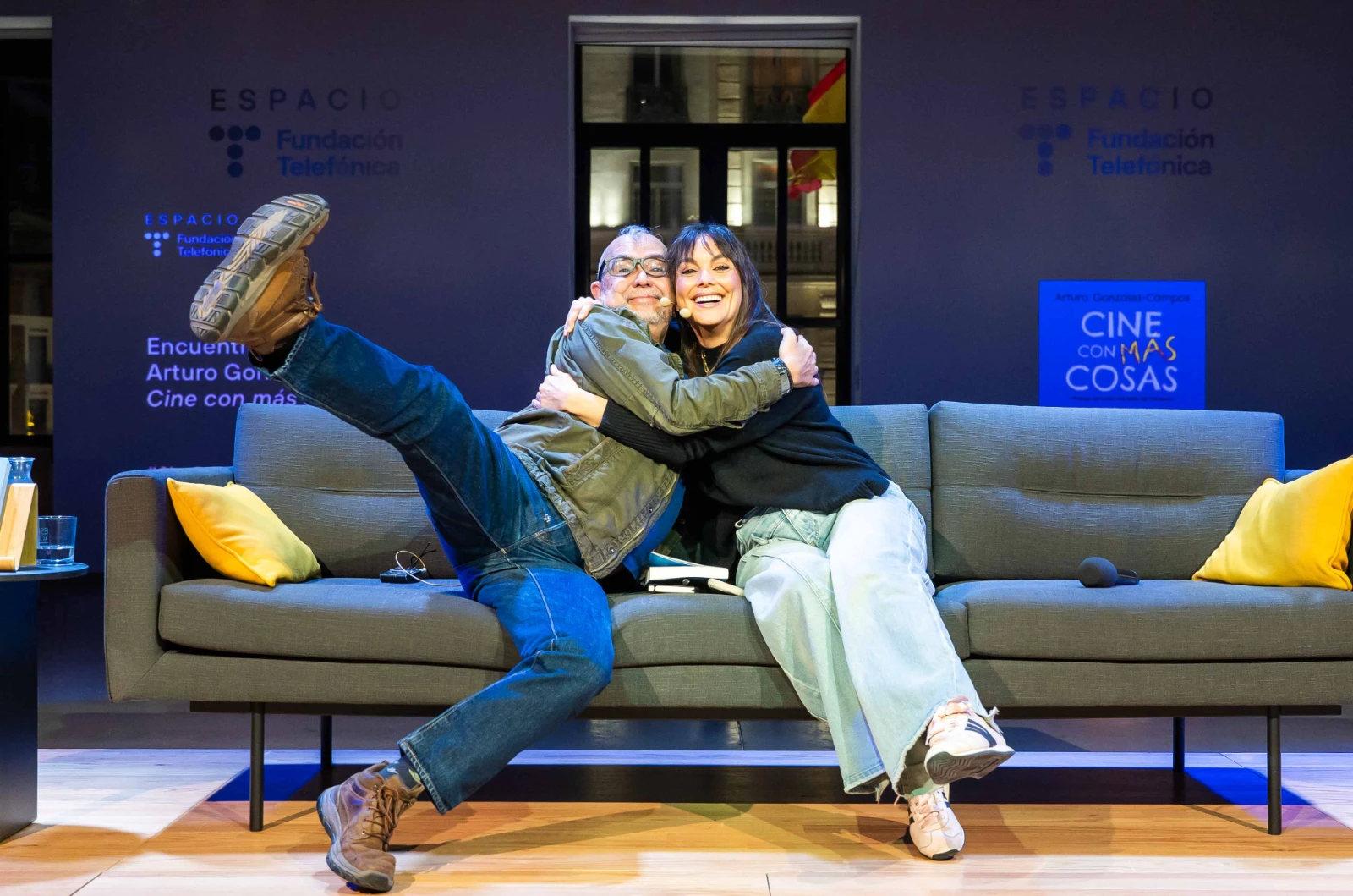 Un momento de la presentación de ‘Cine con más cosas’, con Arturo González-Campos y Mónica Carrillo.