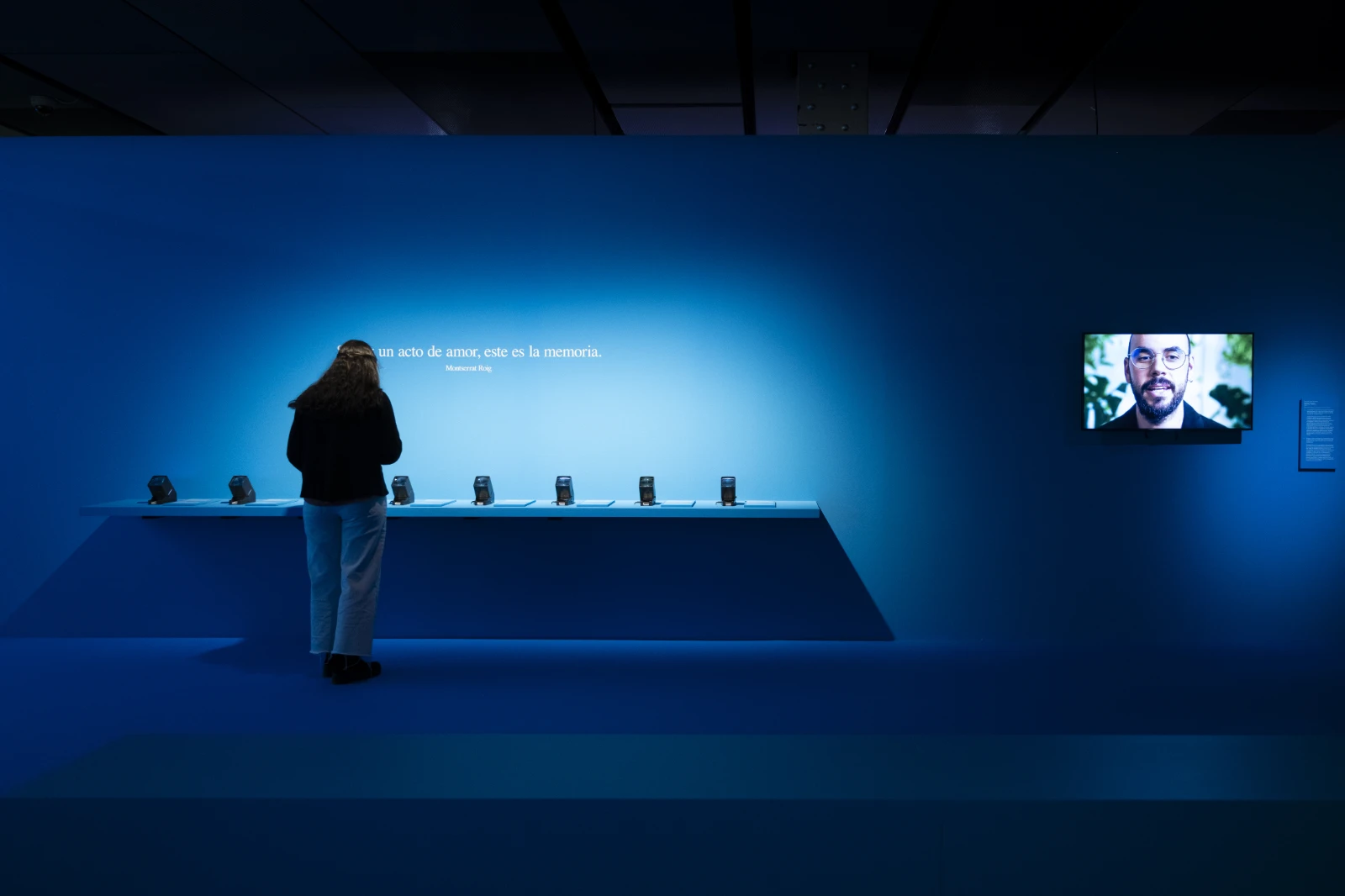 Foto de sala de la exposición ‘Hoy es un buen día para hablar de Derechos Digitales’