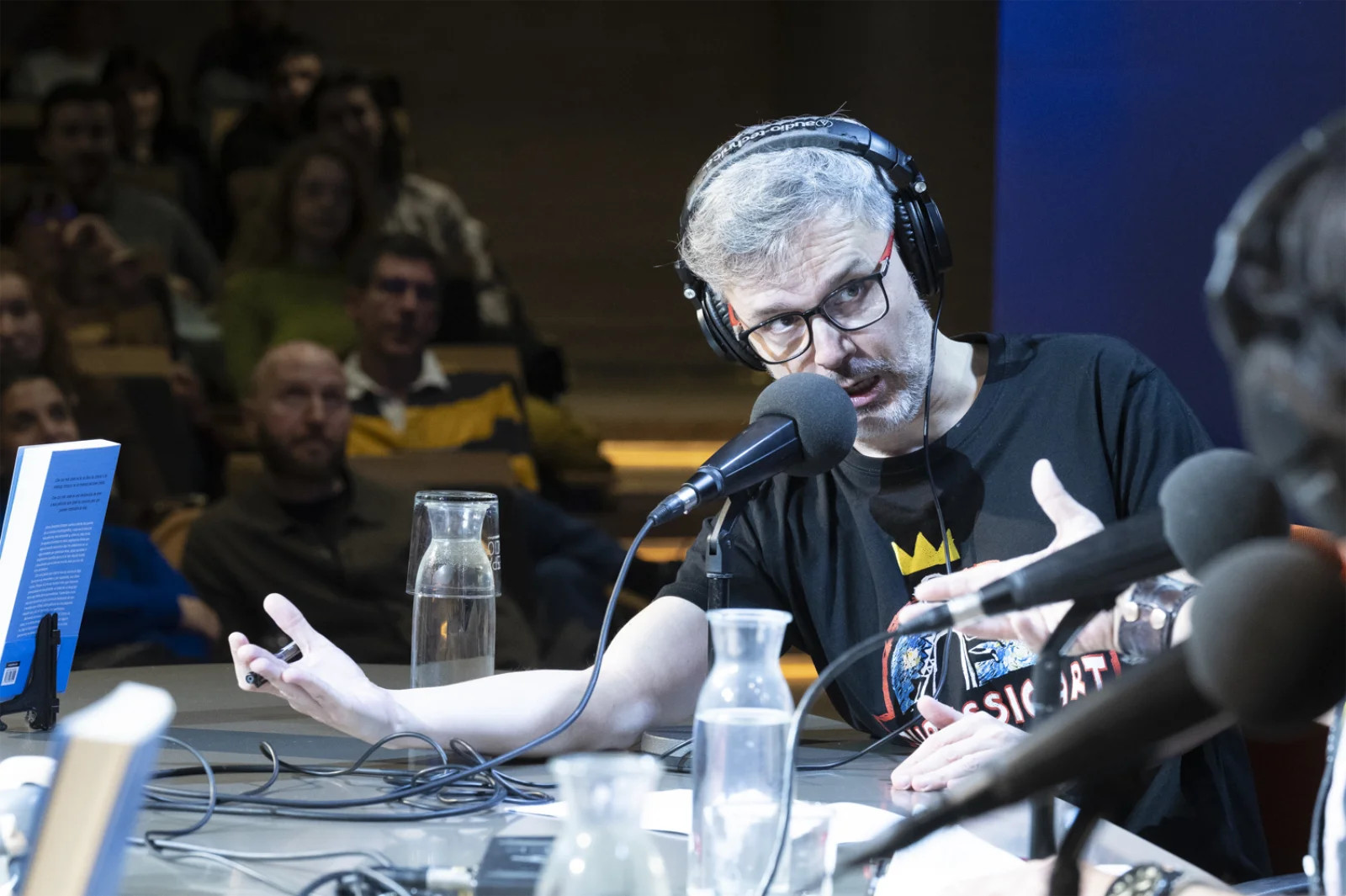 Un momento del Todopoderosos: Adopta una peli