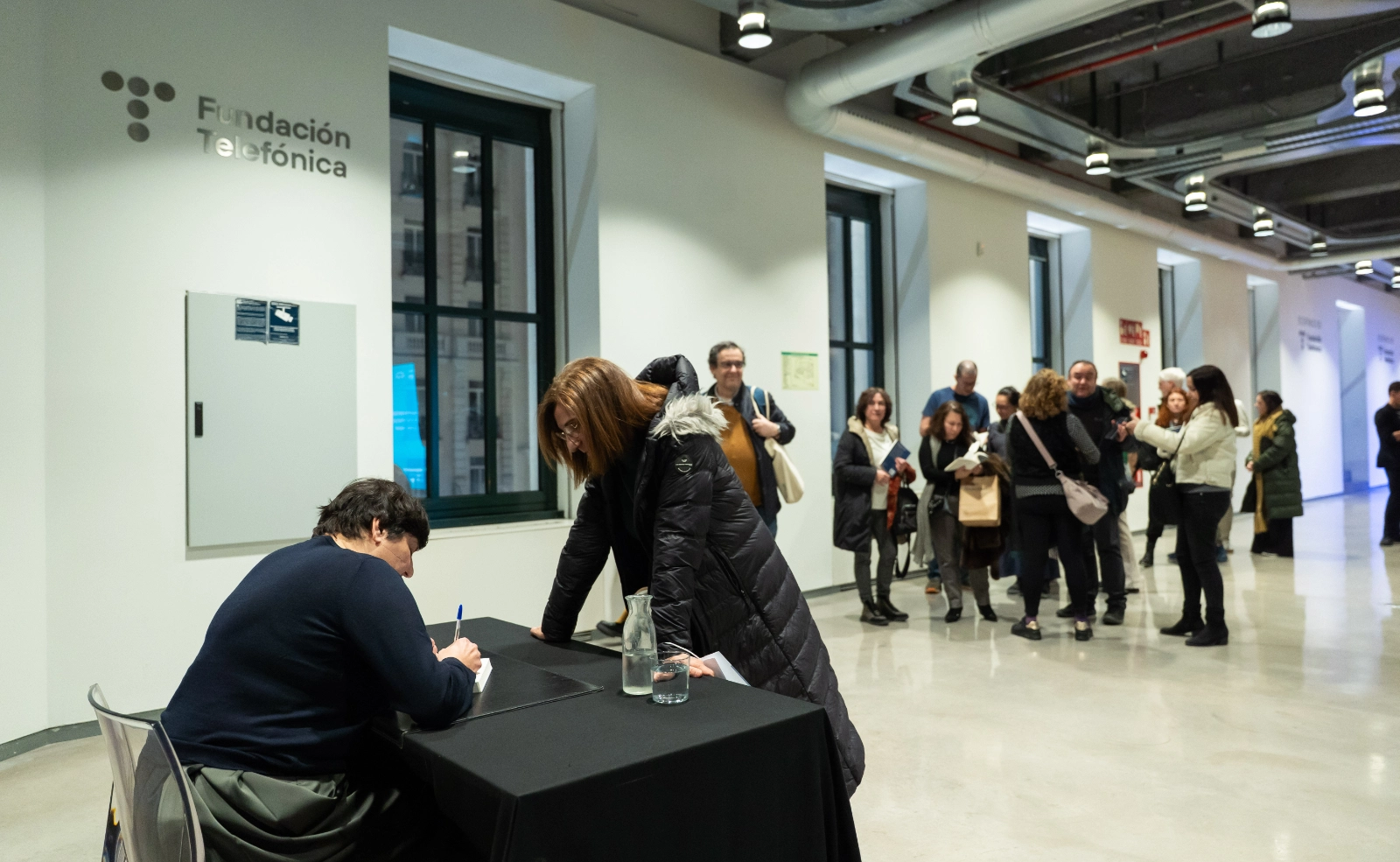 Un momento del evento ‘Encuentro con Sonia Contera. Seis problemas que la ciencia no puede resolver’