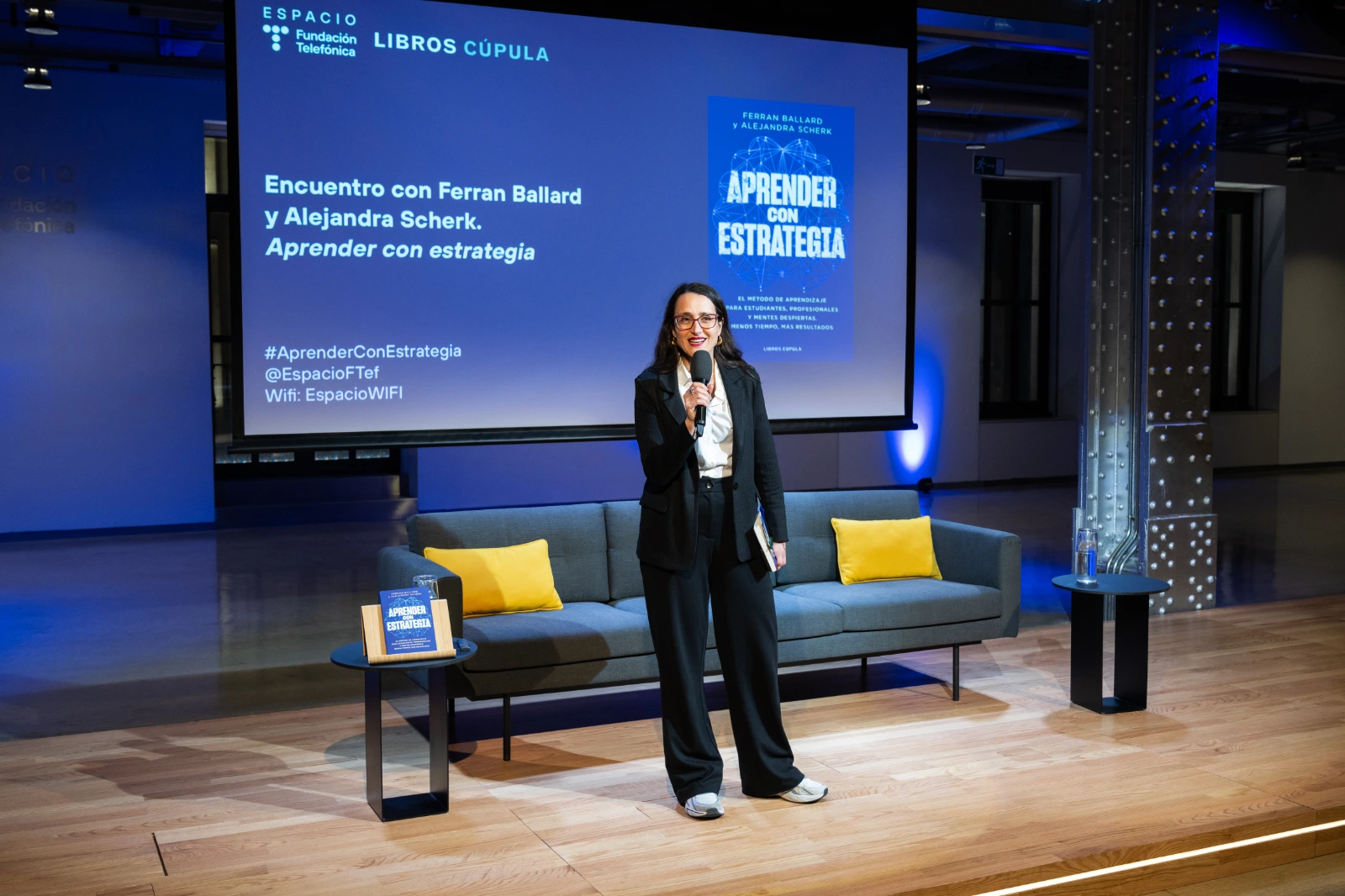 Un momento del encuentro con Ferran Ballard y Alejandra Scherk. Aprender con estrategia