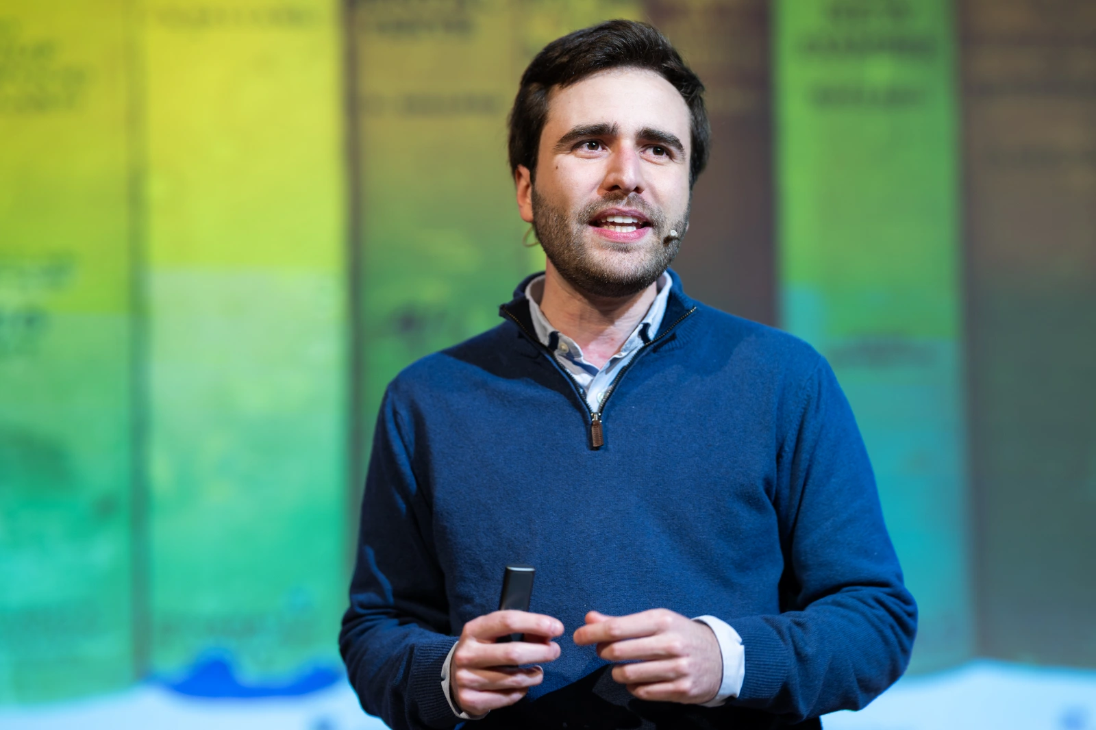 Un momento del encuentro con Ferran Ballard y Alejandra Scherk. Aprender con estrategia