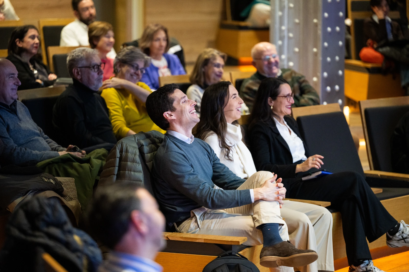 Un momento del encuentro con Ferran Ballard y Alejandra Scherk. Aprender con estrategia