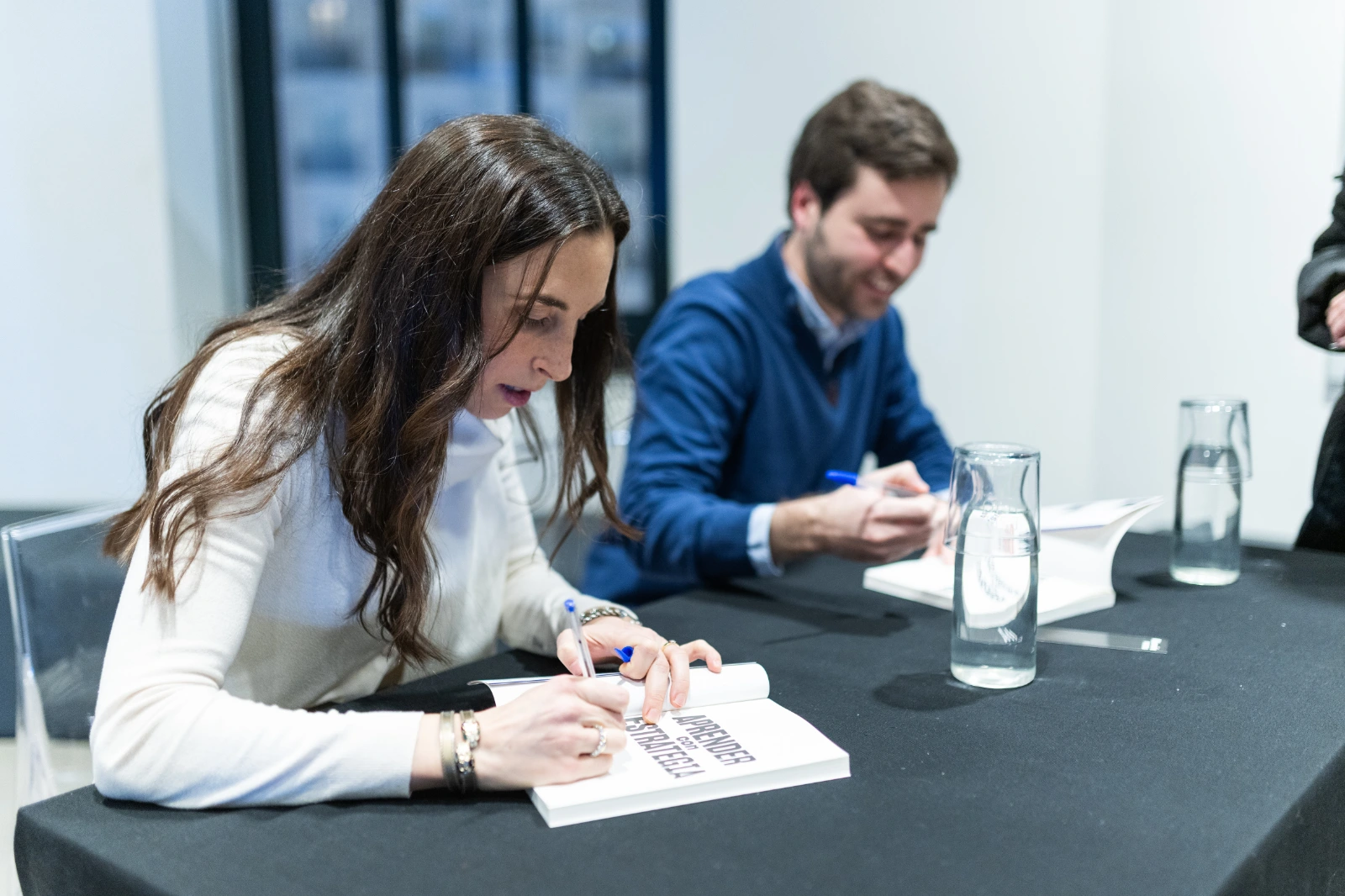 Un momento del encuentro con Ferran Ballard y Alejandra Scherk. Aprender con estrategia