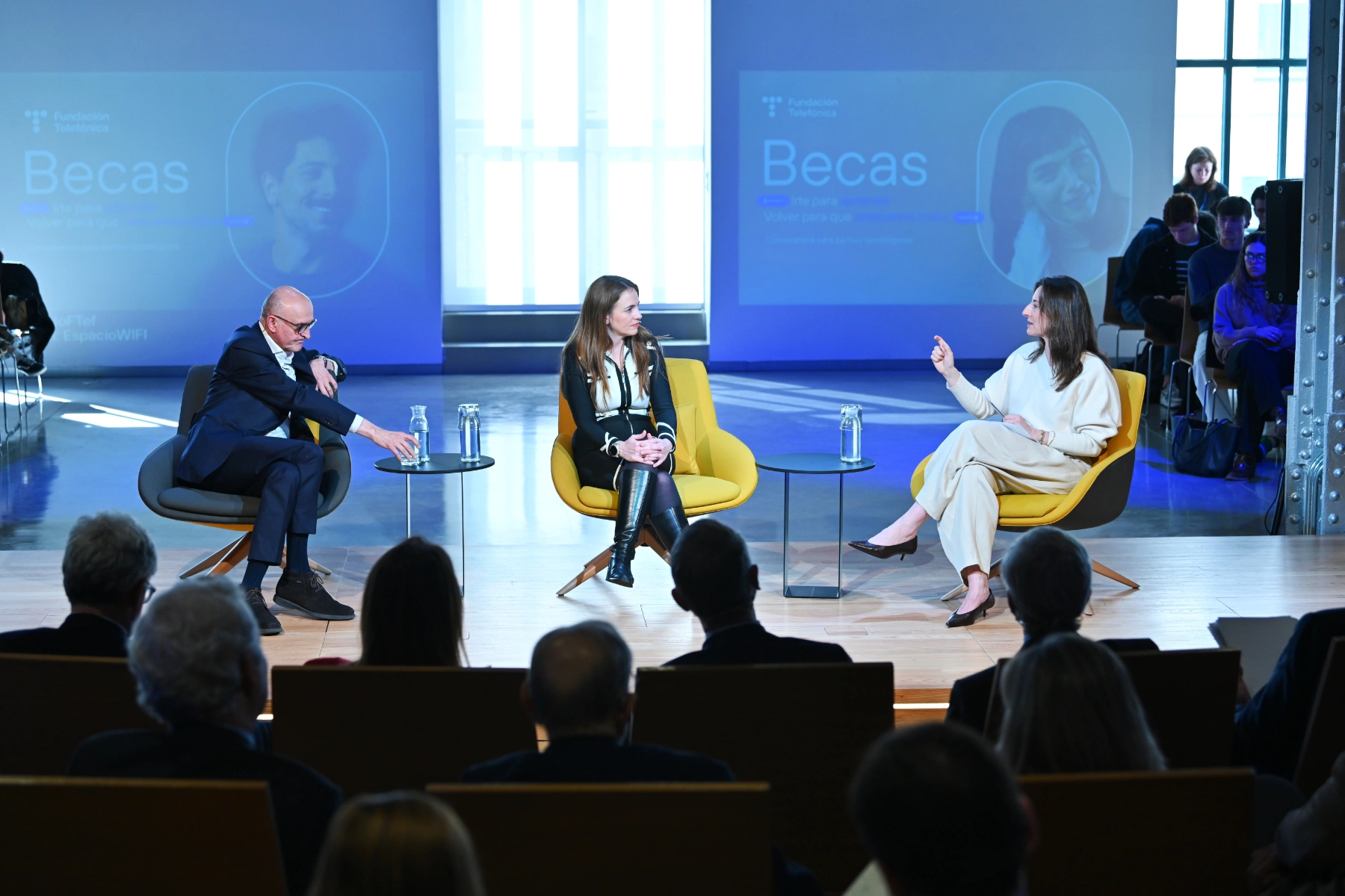 Presentación del programa de becas de Fundación Telefónica con Marc Murtra, Enrique Goñi, Luisa Alli, Isabel Salazar, Xavier Marcet y Alicia Asín