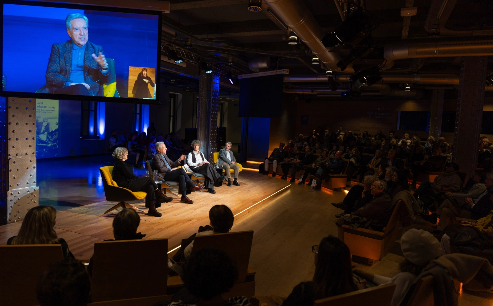 Un momento de la presentación del libro de Ana Caño en Espacio Fundación Telefónica
