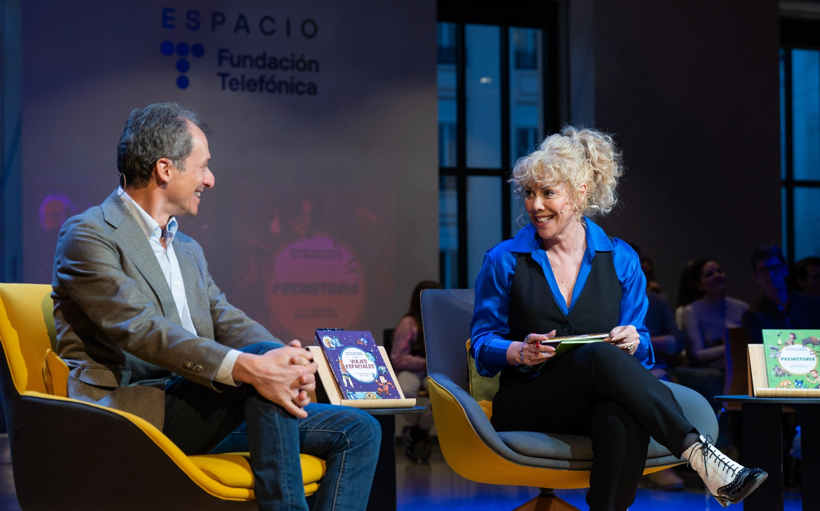 Un instante del Encuentro con Pedro Duque e Ignacio Martín Lerma. De las cuevas al espacio.