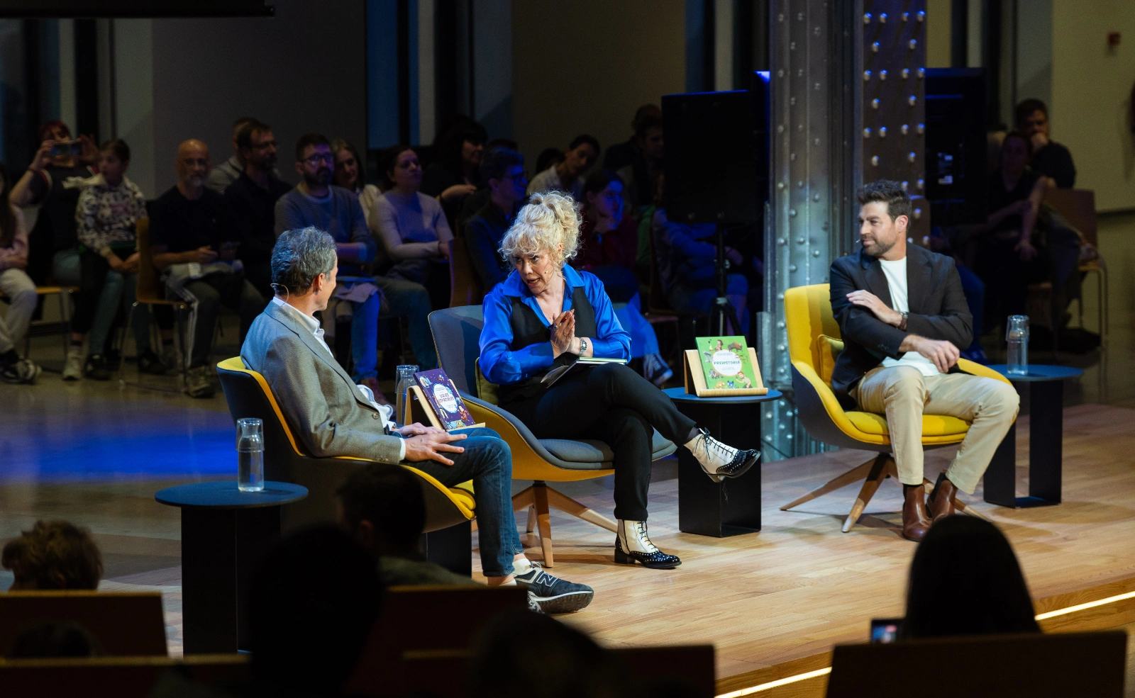 Un instante del Encuentro con Pedro Duque e Ignacio Martín Lerma. De las cuevas al espacio.