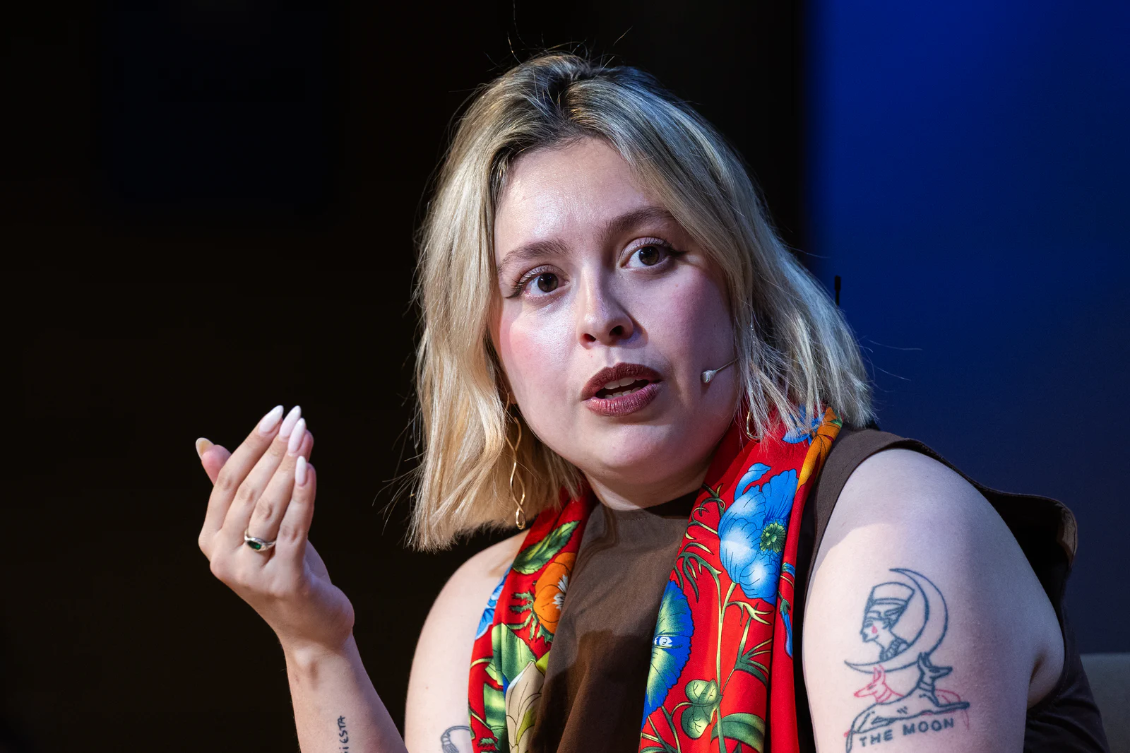 Un momento del Encuentro Telos. ¿Egoístas o solidarios? con Elsa Arnaiz, Juan Luis Arsuaga y Raquel Martos