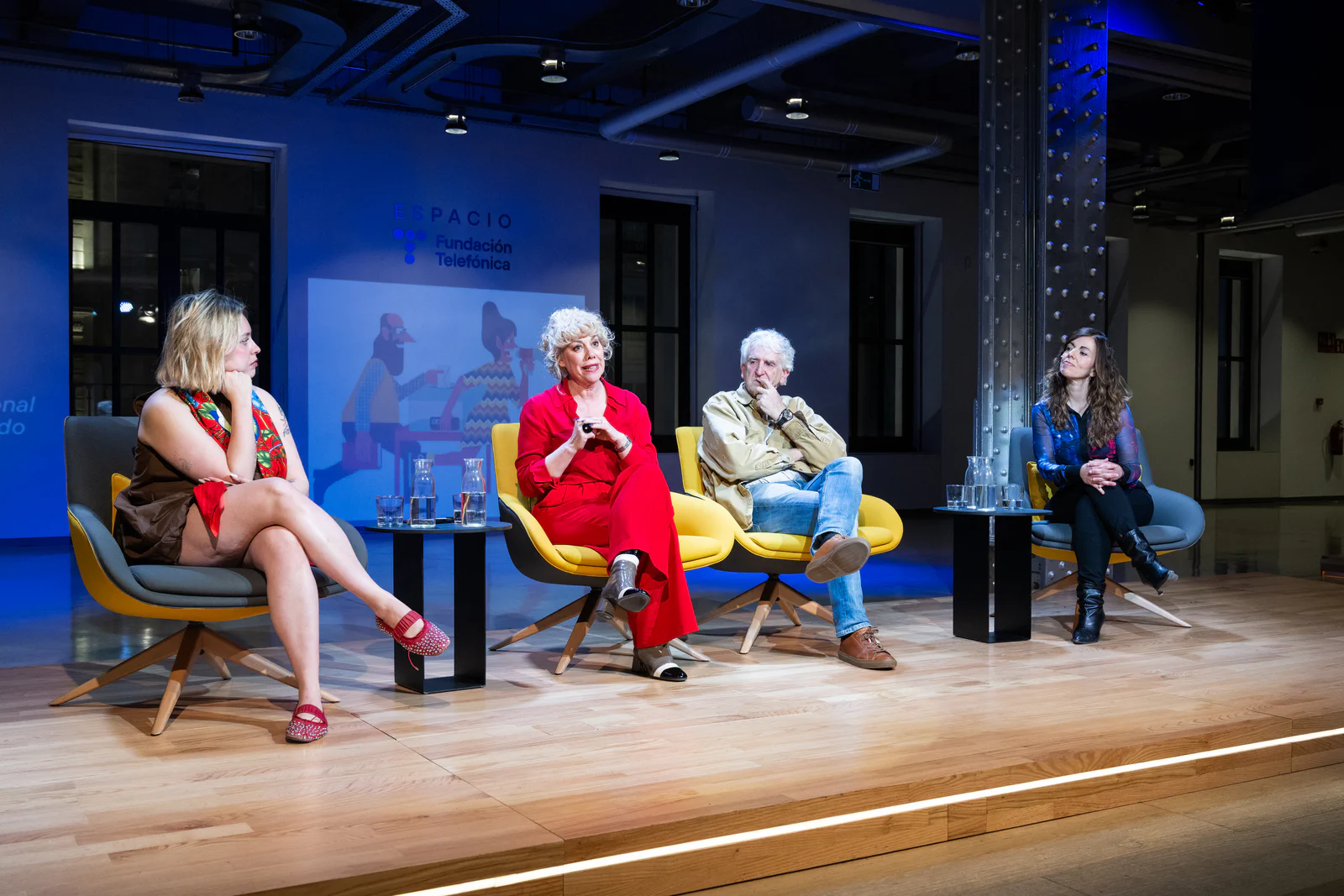 Un momento del Encuentro Telos. ¿Egoístas o solidarios? con Elsa Arnaiz, Juan Luis Arsuaga y Raquel Martos