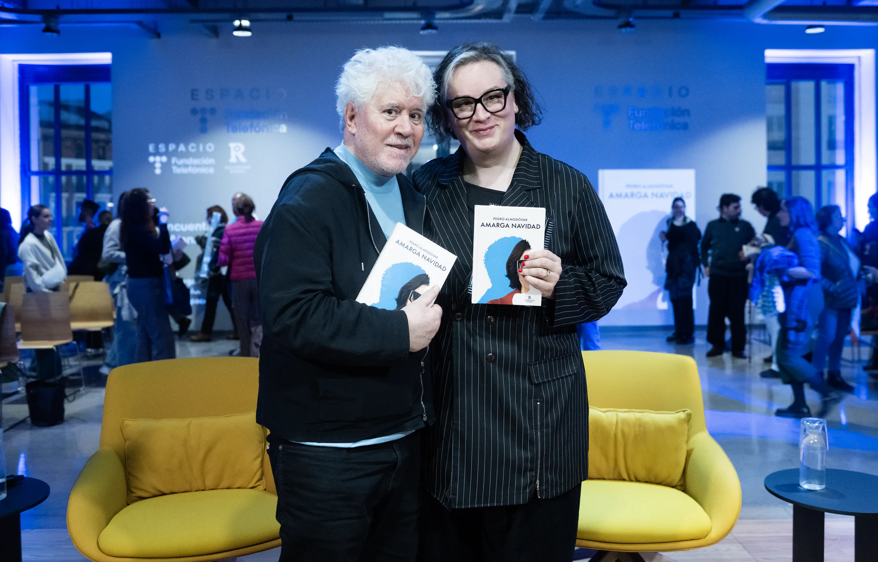 Presentamos un encuentro con el escritor y director de cine Pedro Almodóvar, en el que conversará con la escritora Alana S. Portero a propósito de su último libro, Amarga Navidad, que acompaña su próxima película.