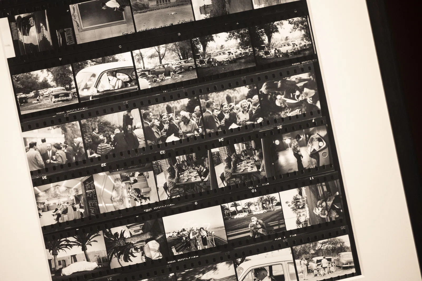 Miniaturas de ‘Los Americanos’, el libro fotográfico de Robert Frank