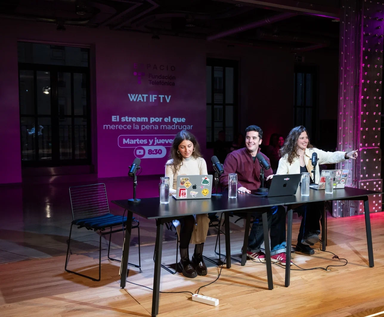 Imagen durante la grabación del programa WATIF 'Cómo sobrevivir a la era de la IA' en Espacio Fundación Telefónica | Espacio Fundación Telefónica Imagen durante la grabación del programa WATIF 'Cómo sobrevivir a la era de la IA' en Espacio Fundación Telefónica
