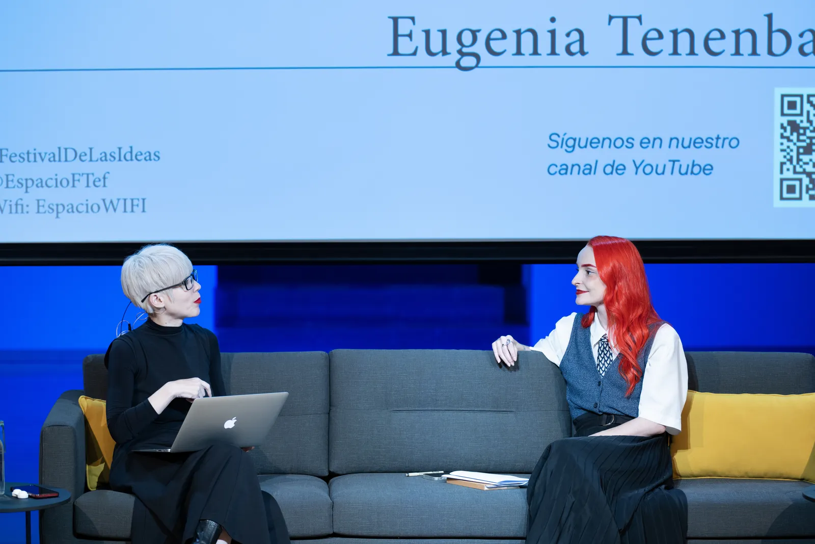 Un momento del encuentro entre Remedios Zafra y Eugenia Tenenbaum