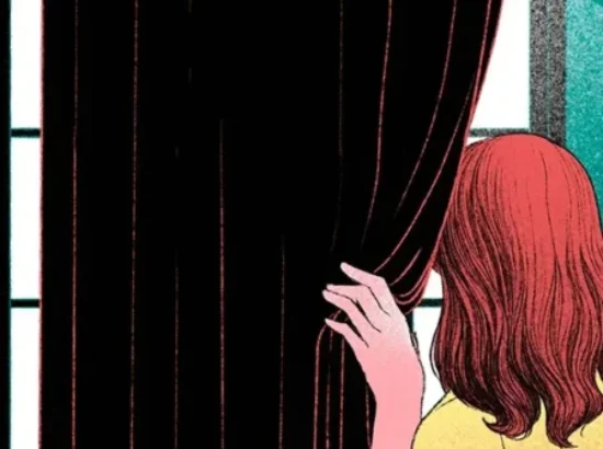 Ilustración de una mujer asomada a una venta na y oculta tras la cortina. Créditos: Laura Warchter